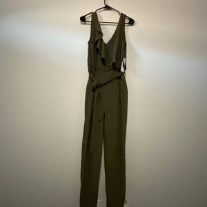 Women’s olive jumpsuit size 6